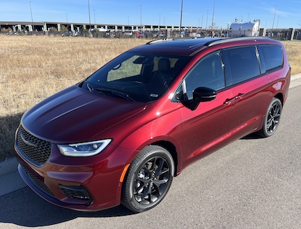 Is the Chrysler Pacifica Still the Minivan to Beat?